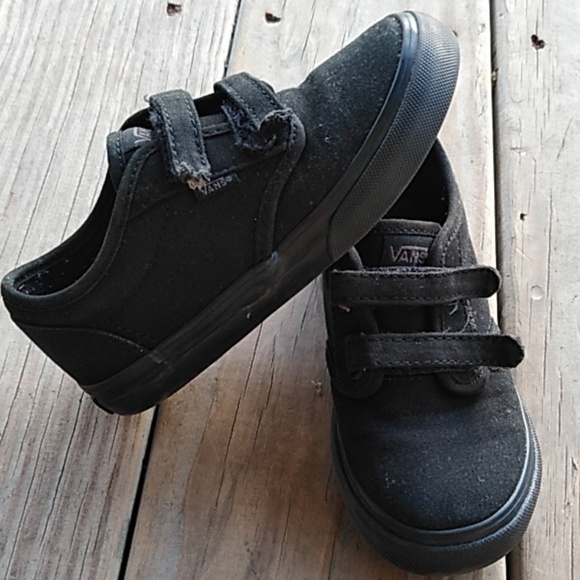 Toddler - All Black Vans - Picture 2 of 5